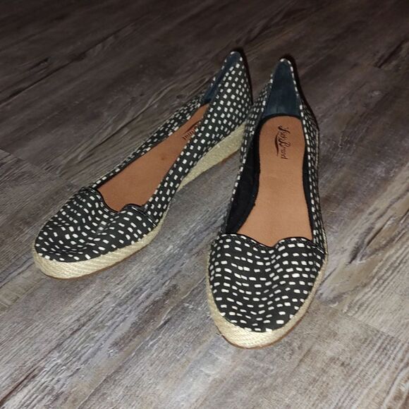 LUCKY BRAND BLACK AND WHITE WEDGES 2" HEEL WOMEN'S SIZE 9.5 NWOT - Picture 1 of 6